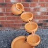 Water Feature Garden Fountain Solar Powered Outdoor Garden Cascade Ornament D̩ecor Patio Resin Terracotta Freestanding Cascading 4 Tier Spilling Bowls