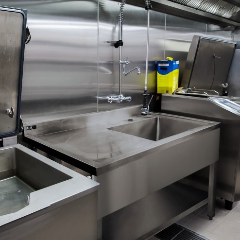 Catering Sink Stainless Steel Commercial Kitchen Restaurant Bar Utility Single Bowl Left Hand Drainer Free Standing Lower Storage Shelf Adjustable Feet Splashback 90 x 120 x 60cm FREE Strainer Plug