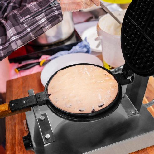 KuKoo Single Waffle Maker Machine Rotating Round Deep Fill Non-Stick Iron Plates Electric 1000W 50-250C Automatic Temperature 1-5 Minute Timer Commercial Stainless Steel Cool Touch Handle FREE Tongs
