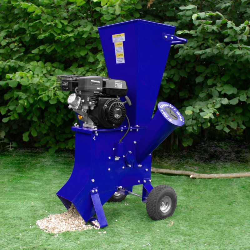 Petrol Wood Chipper 7HP Garden Shredder Mulcher Heavy Duty 4 Stroke Tree Timber Brush Branch Chipping Shredding 76mm Cutting Capacity 3600RPM Blade Speed Compact Portable Wheels FREE PPE & Tool Kit