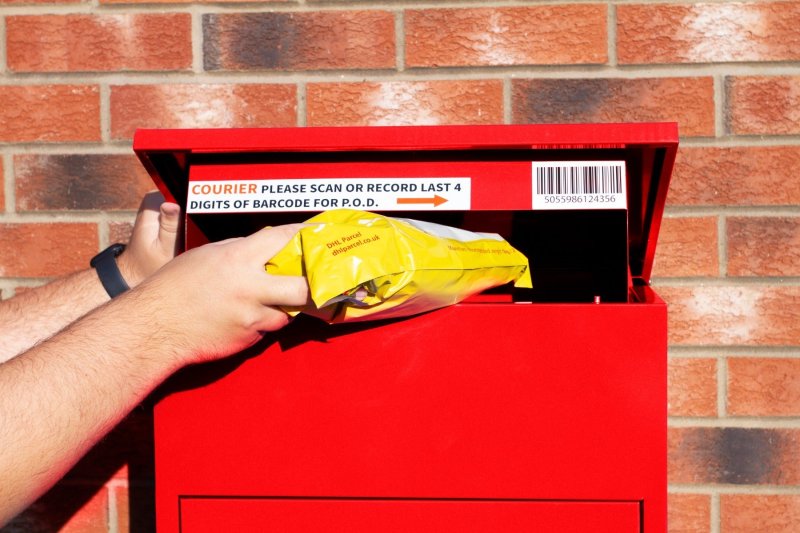 Parcel Post Box Lockable Wall Mounted Secure Large Outdoor Letter Smart Mail Drop Box Weatherproof Galvanised Steel | 5 Keys | 580 x 460 x 360mm