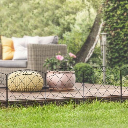 Outsunny Decorative Garden Fencing, 24 in x 9.8 ft Outdoor Picket Fence Panels, 5PCs Rustproof Metal Wire Landscape Flower Bed Border Edging Animal Barrier, Swirls