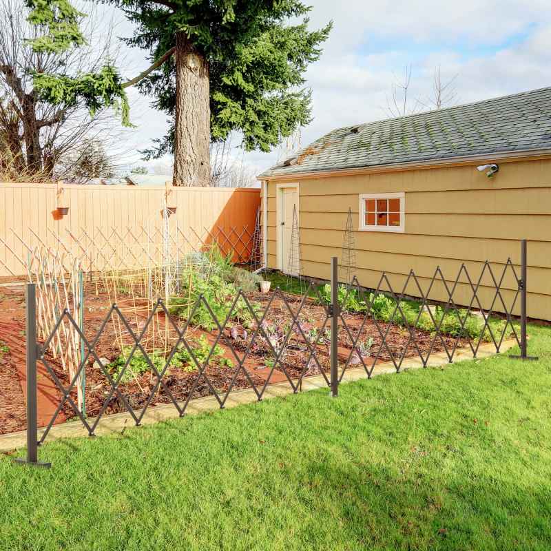 Outsunny Expanding Fence Panel, Freestanding Aluminium Alloy Trellis Fence with Movable Scissor Grid and Wheel, 52-405cm Foldable Decorative Garden Fence for Patio Pet Safety, Dark Brown
