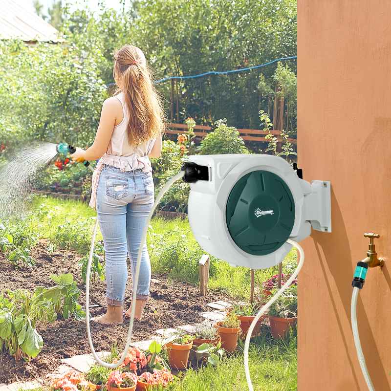 Outsunny Retractable Hose Reel Wall Mounted, 20+2m Garden Hose Pipe Reel with Lock, Auto Rewind, 7 in 1 Spray Nozzle, Includes Wall Fixings, 180?? Swivel, Outdoor Watering, Light Grey