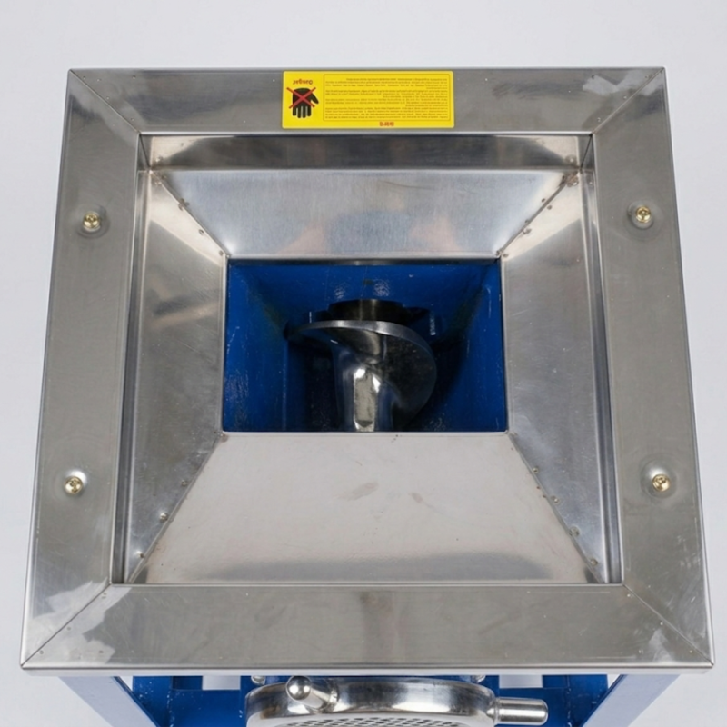 Commercial Heavy-Duty Electric Meat Grinder Mincer Model 52 (4 kW)