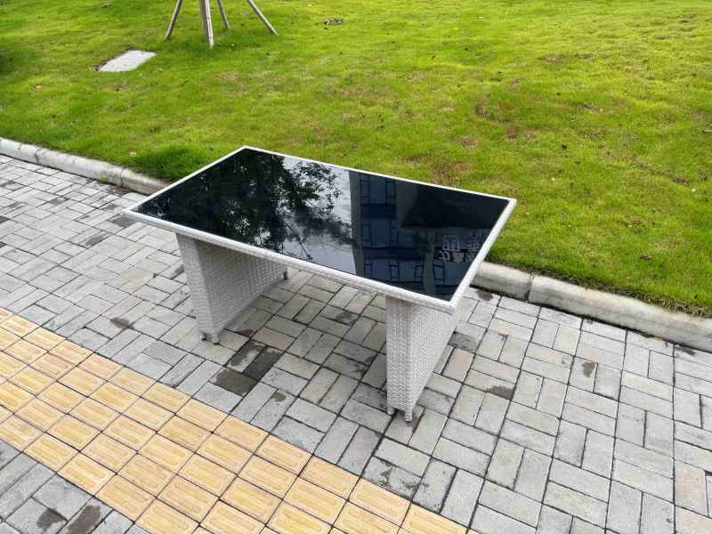 Fimous Light Grey Rattan Outdoor Garden furniture Set Black Tempered Glass Dining Table and 4 Chairs Set with Seat Cushion