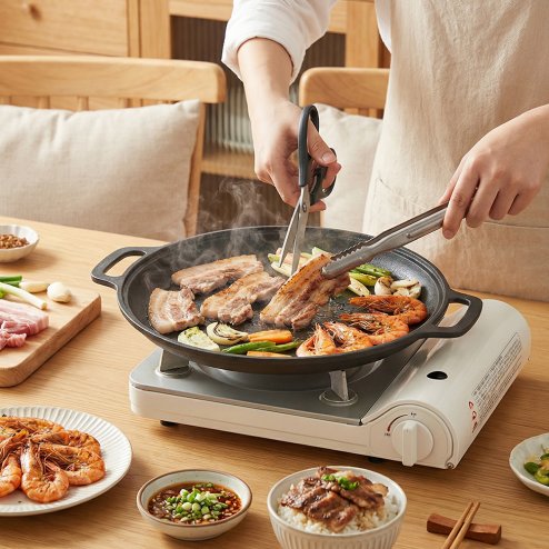 Living and Home 30cm Pre-Seasoned Round Dual-Handle Cast Iron Grill Pan