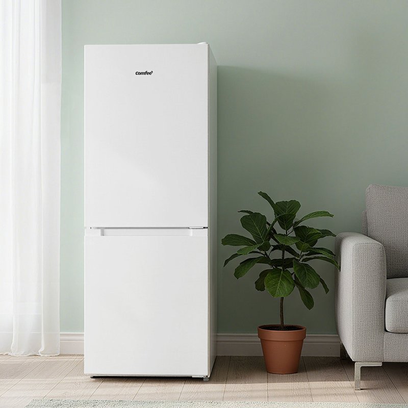 174L Freestanding Low Frost Fridge Freezer