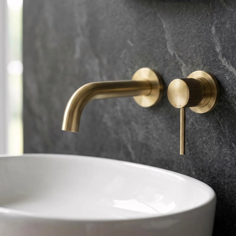 CONCEALED WASHBASIN FAUCET REA LUNGO STRIPE + BOX BRUSH GOLD